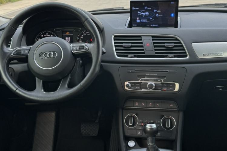 Used Audi Q3 2017 35 TFSI quattro all-wheel drive fashion model Interior 1