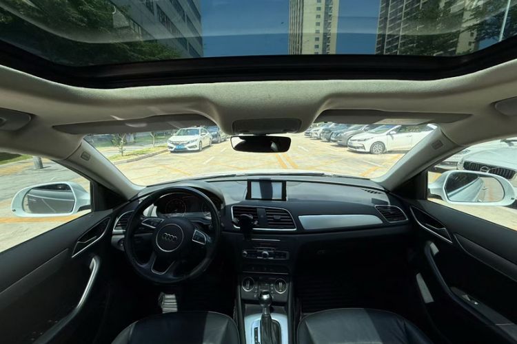 Used Audi Q3 2017 30 TFSI Fashion Model Interior 2