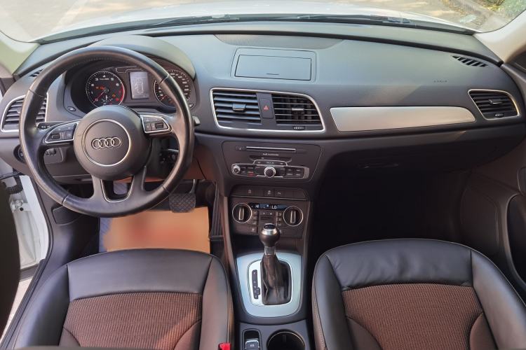 Used Audi Q3 2017 30 TFSI Fashion Model Interior 2