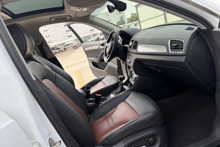 Used Audi Q3 2017 30 TFSI Fashion Model Interior 2
