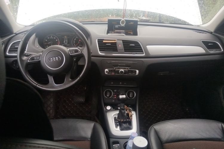 Used Audi Q3 2017 35 TFSI Fashion Model Interior 2