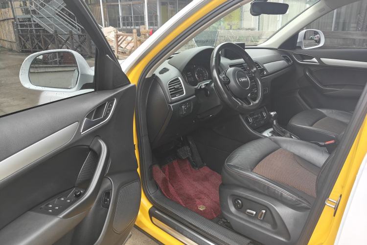 Used Audi Q3 2017 35 TFSI Fashion Model Interior 2