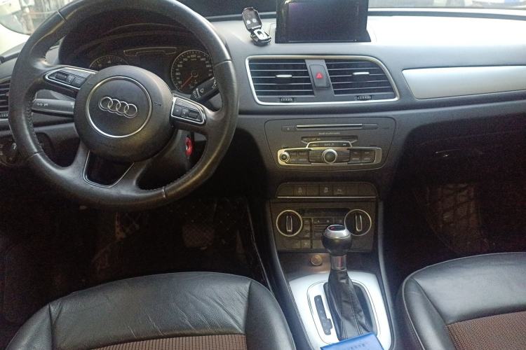 Used Audi Q3 2017 30 TFSI Fashion Model Interior 2