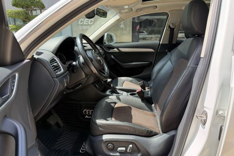 Used Audi Q3 2017 30 TFSI Fashion Model Interior 3