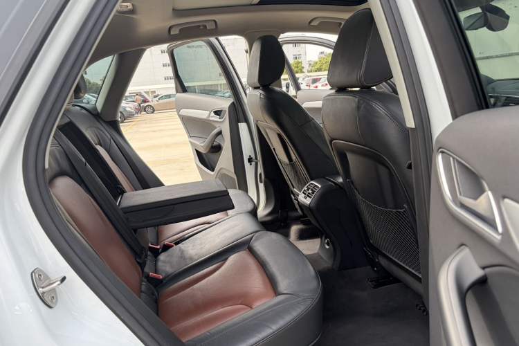 Used Audi Q3 2017 30 TFSI Fashion Model Interior 3