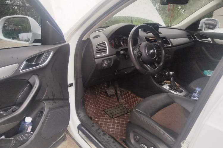 Used Audi Q3 2017 35 TFSI Fashion Model Interior 3