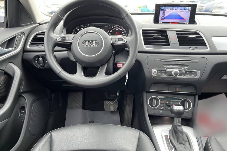Used Audi Q3 2017 35 TFSI Fashion Model Interior 3