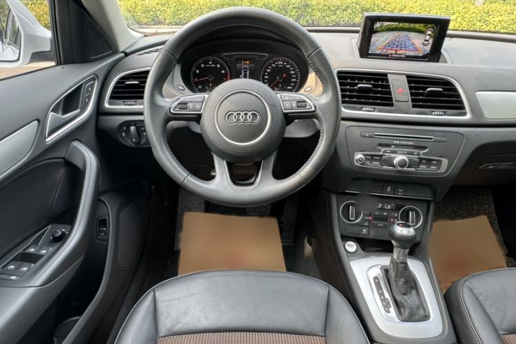 Used Audi Q3 2017 30 TFSI Fashion Model Interior 3