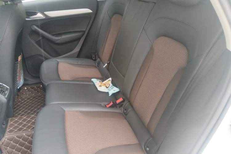 Used Audi Q3 2017 35 TFSI Fashion Model Interior 4