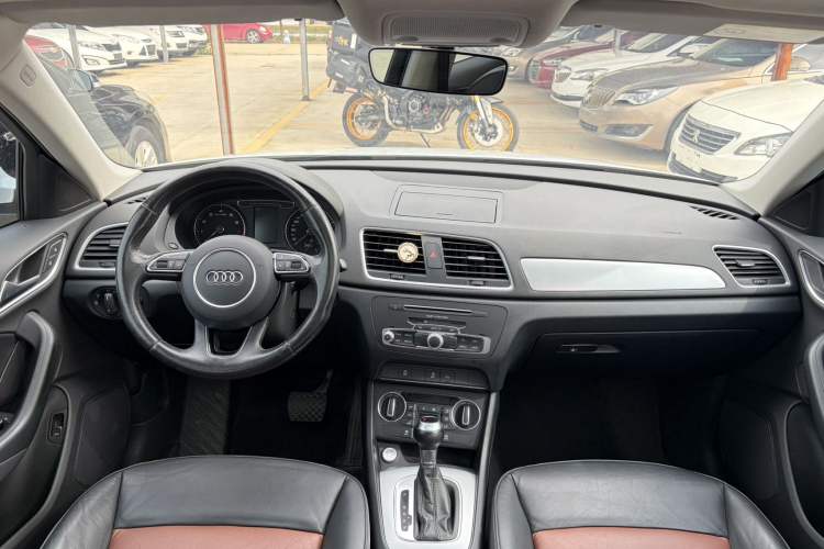 Used Audi Q3 2017 30 TFSI Fashion Model Interior 5