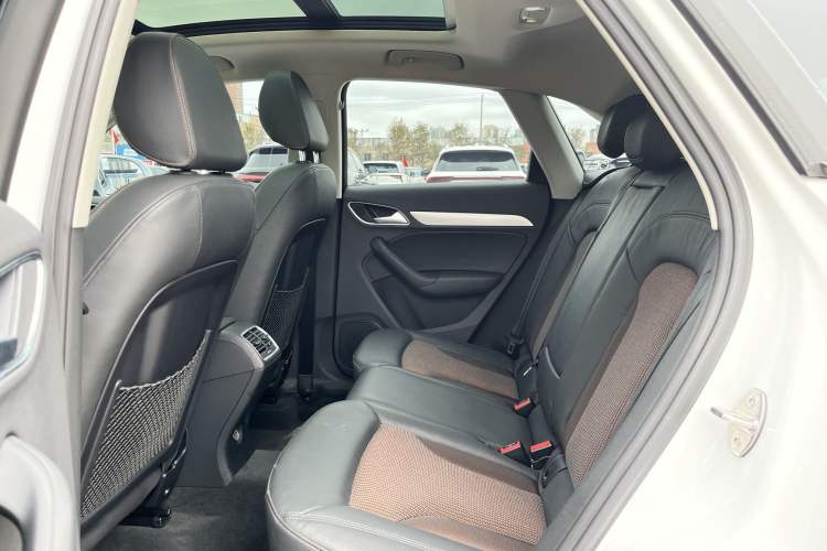 Used Audi Q3 2017 35 TFSI Fashion Model Interior 7