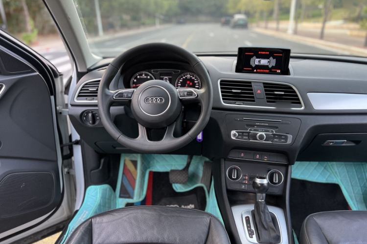 Used Audi Q3 2017 30 TFSI Fashion Model Interior 7