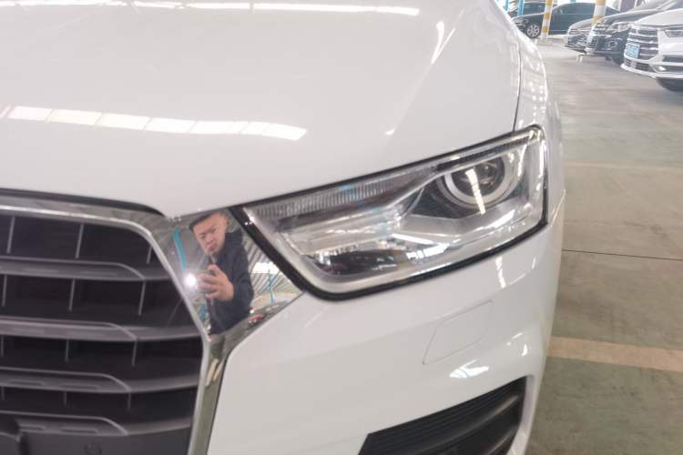 Used Audi Q3 2017 35 TFSI Fashion Model Left Front Headlight
