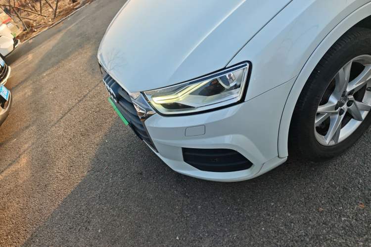 Used Audi Q3 2017 30 TFSI Fashion Model Left Front Headlight