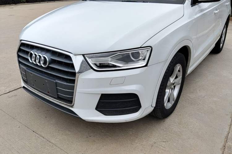 Used Audi Q3 2017 35 TFSI Fashion Model Left Front Headlight
