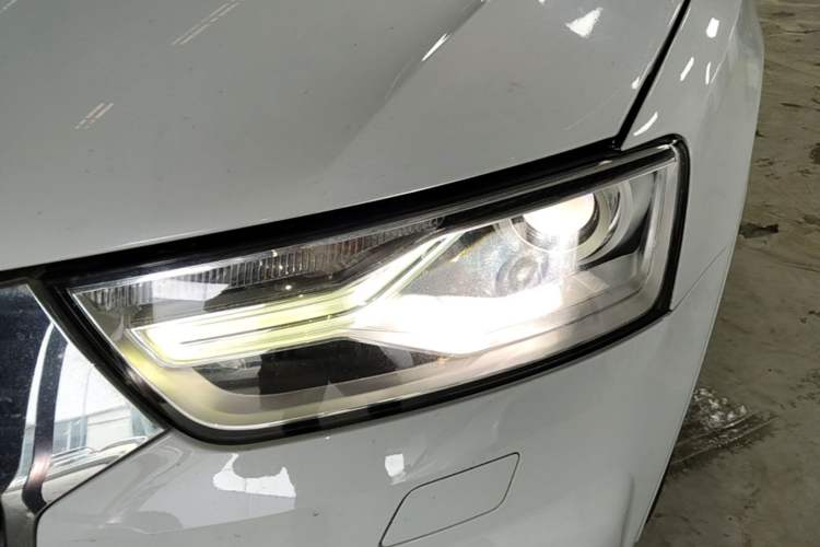 Used Audi Q3 2017 30 TFSI Fashion Model Left Front Headlight