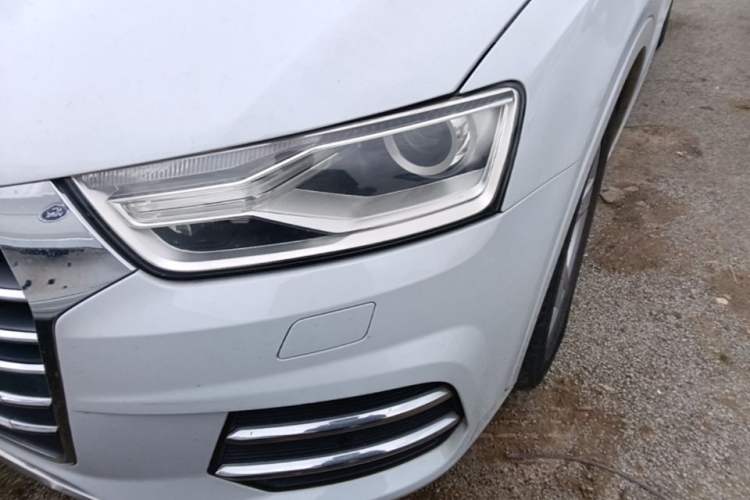 Used Audi Q3 2017 35 TFSI Fashion Model Left Front Headlight
