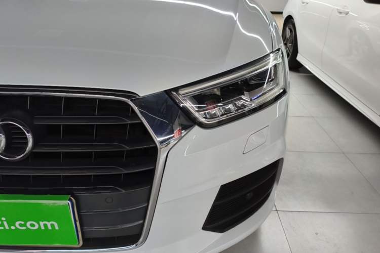Used Audi Q3 2017 30 TFSI Fashion Model Left Front Headlight