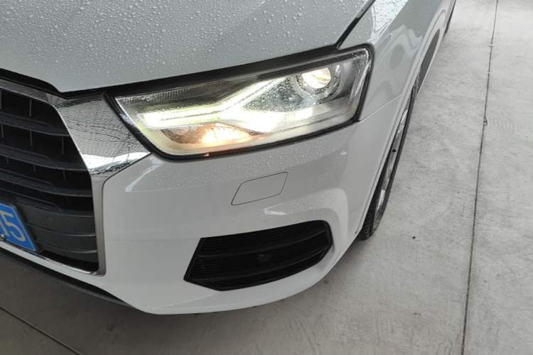 Used Audi Q3 2017 35 TFSI Fashion Model Left Front Headlight