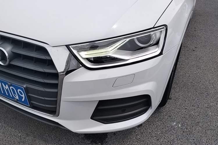 Used Audi Q3 2017 30 TFSI Fashion Model Left Front Headlight