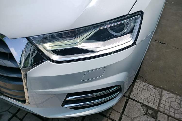 Used Audi Q3 2017 35 TFSI Fashion Model Left Front Headlight