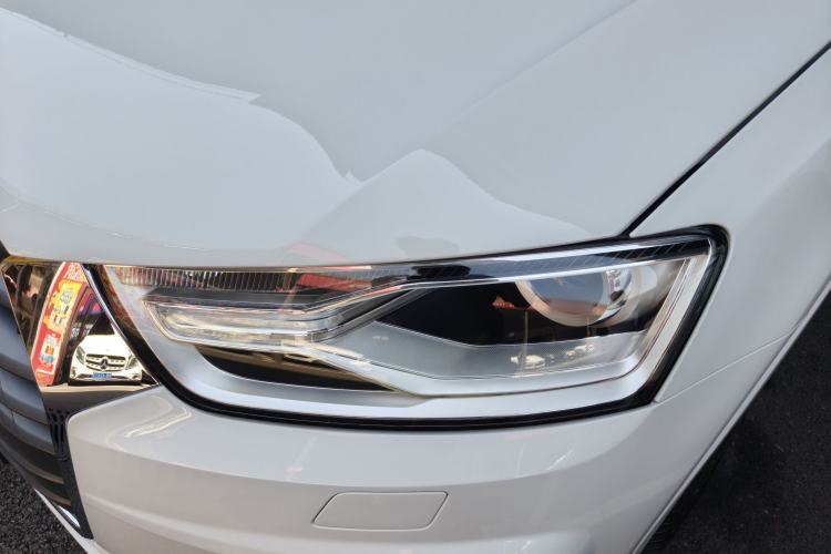 Used Audi Q3 2017 30 TFSI Fashion Model Left Front Headlight