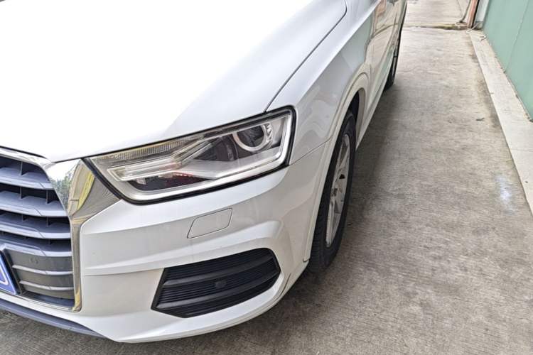 Used Audi Q3 2017 30 TFSI Fashion Model Left Front Headlight