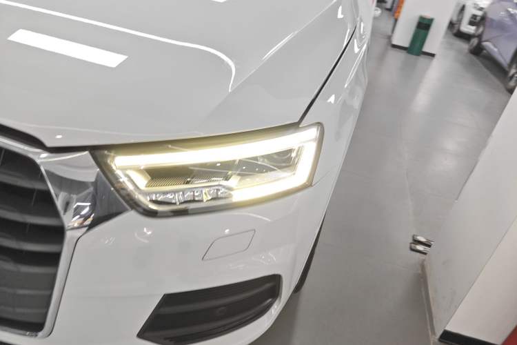 Used Audi Q3 2017 30 TFSI Fashion Model Left Front Headlight