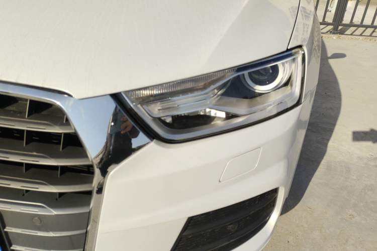Used Audi Q3 2017 35 TFSI Fashion Model Left Front Headlight
