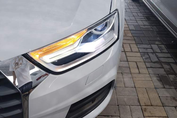 Used Audi Q3 2017 30 TFSI Fashion Model Left Front Headlight