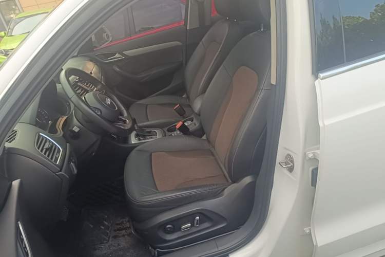 Used Audi Q3 2017 30 TFSI Fashion Model Left Front Seat
