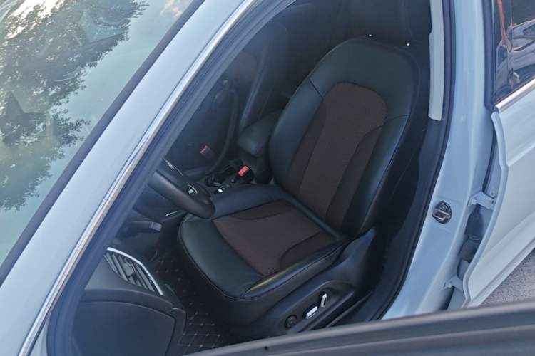 Used Audi Q3 2017 35 TFSI Fashion Model Left Front Seat