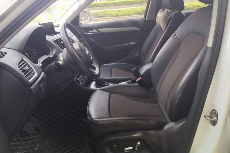 Used Audi Q3 2017 35 TFSI Fashion Model Left Front Seat