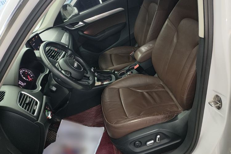 Used Audi Q3 2017 35 TFSI Style Edition Left Front Seat