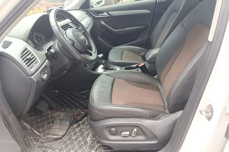 Used Audi Q3 2017 35 TFSI Fashion Model Left Front Seat