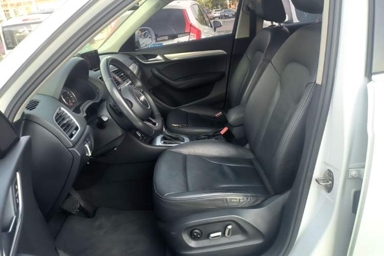 Used Audi Q3 2017 30 TFSI Fashion Model Left Front Seat