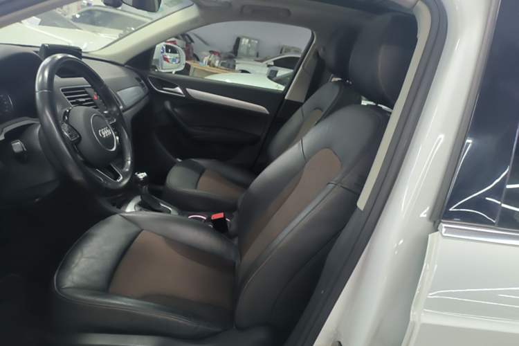 Used Audi Q3 2017 35 TFSI Fashion Model Left Front Seat