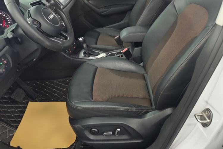 Used Audi Q3 2017 35 TFSI Fashion Model Left Front Seat