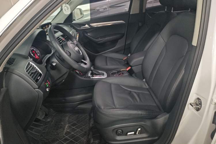Used Audi Q3 2017 35 TFSI Style Edition Left Front Seat
