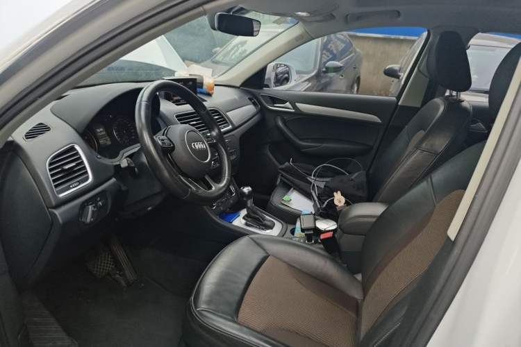 Used Audi Q3 2017 35 TFSI Fashion Model Left Front Seat