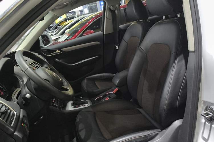 Used Audi Q3 2017 35 TFSI Fashion Model Left Front Seat