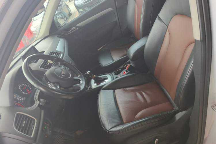 Used Audi Q3 2017 30 TFSI Fashion Model Left Front Seat