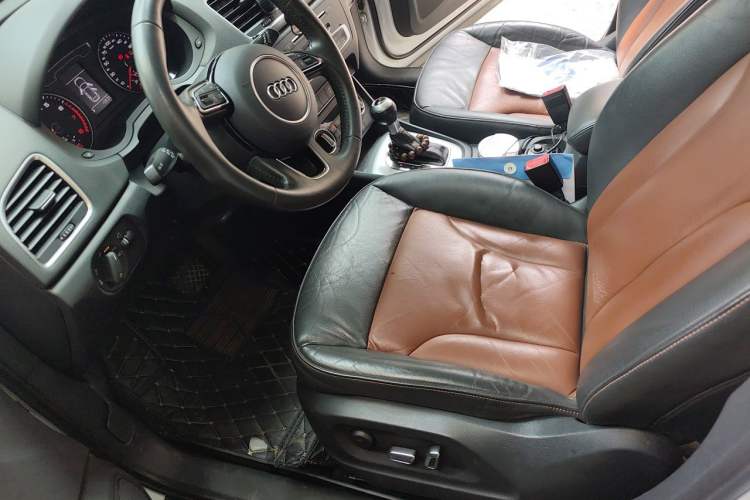 Used Audi Q3 2017 35 TFSI Fashion Model Left Front Seat