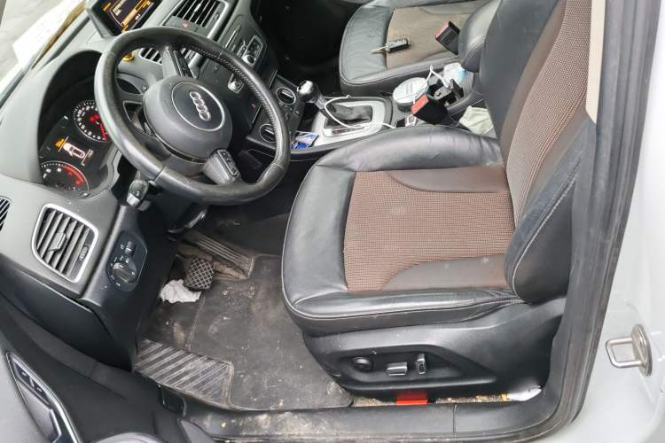 Used Audi Q3 2017 30 TFSI Fashion Model Left Front Seat