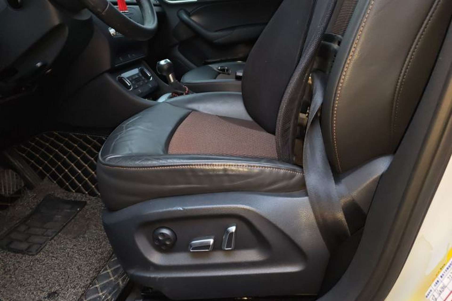 Used Audi Q3 2017 35 TFSI Fashion Model Left Front Seat