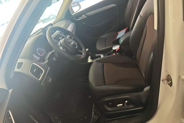 Used Audi Q3 2017 30 TFSI Fashion Model Left Front Seat