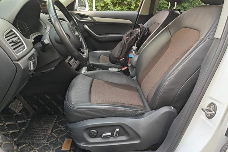 Used Audi Q3 2017 30 TFSI Fashion Model Left Front Seat