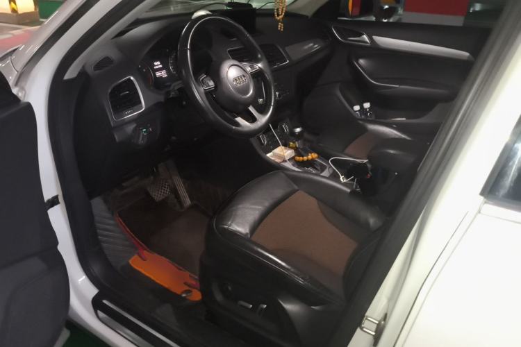 Used Audi Q3 2017 30 TFSI Fashion Model Left Front Seat