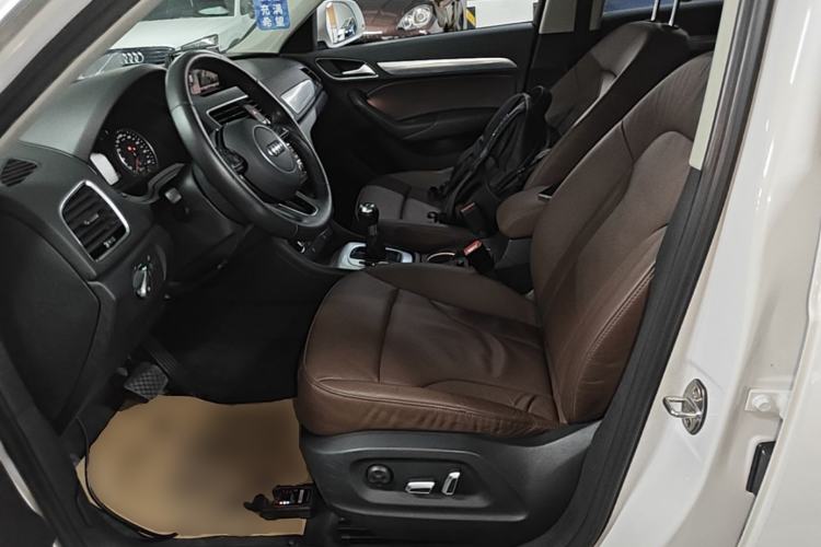 Used Audi Q3 2017 35 TFSI Fashion Model Left Front Seat