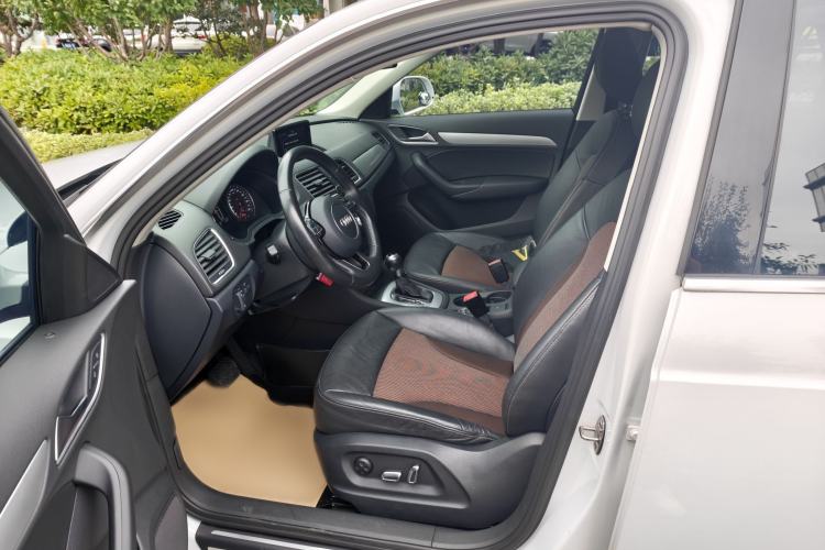 Used Audi Q3 2017 35 TFSI Fashion Model Left Front Seat